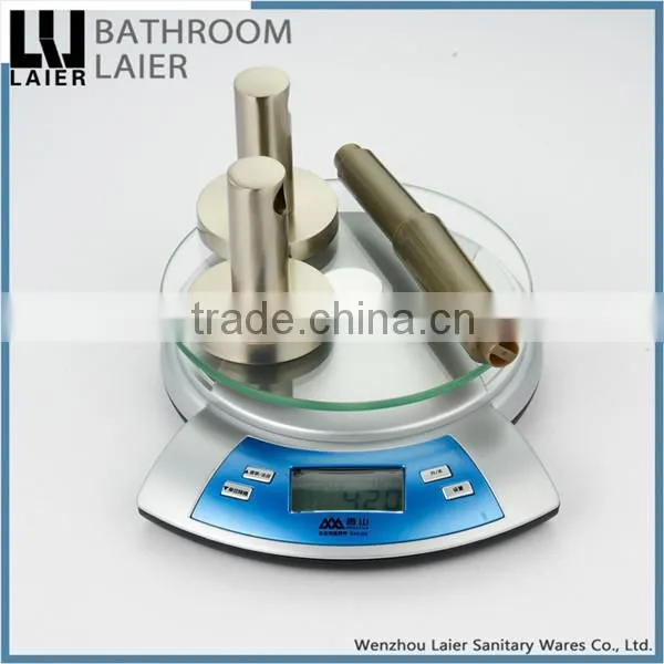 China Manufacture Multi-Purpose Zinc Alloy Brush Nicked Bathroom Sanitary Items Wall Mounted Toilet Paper Holder photo-6