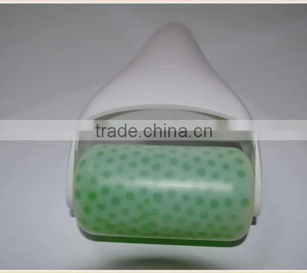 Hot New Product for 2015 Face and Body Massage Skin Cooling Ice Roller photo-5