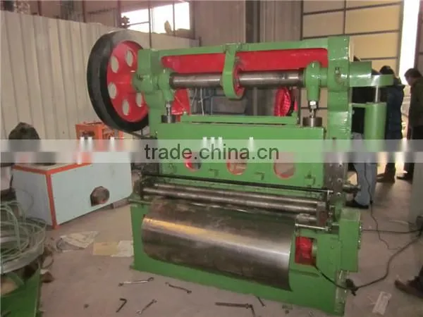 Full Automatic Expanded Metal Aluminum Mesh Machine photo-4