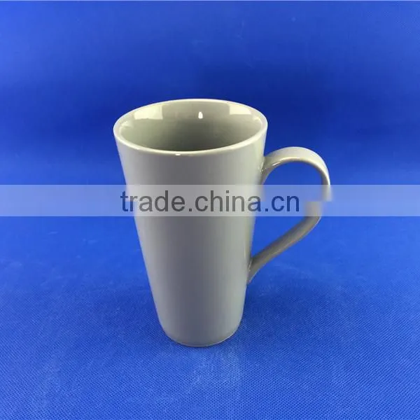18 oz Ceramic Coffee Mug in Stock photo-3