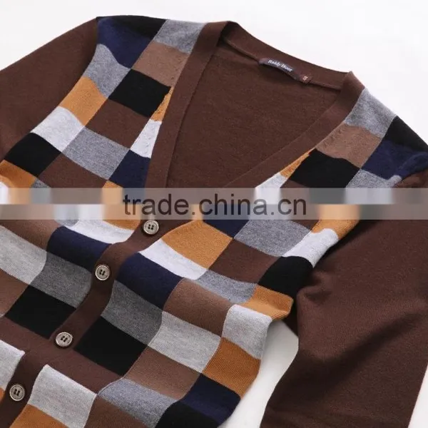 100% Fine Wool Men's Brown Pattern Knitwear Cardigan photo-3