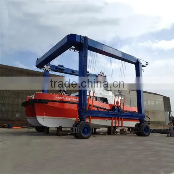 Design and Installation Boat Lift, Small Boat Crane
