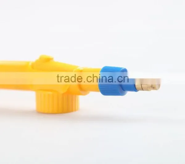 Bee Keeping Sprayer Hot Sale Bee Sprayer Tools Hive Frame Feeder Sprayer for Beekeeping Equipment photo-2