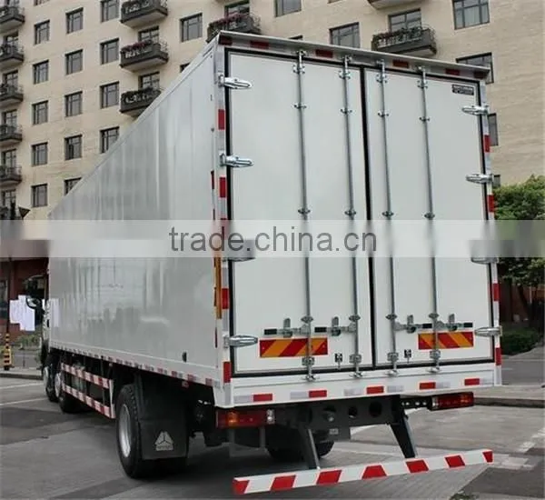HOWO T5G MAN Engine 280HP Euro4 6X2 Motor Truck / Cargo Van Truck photo-3