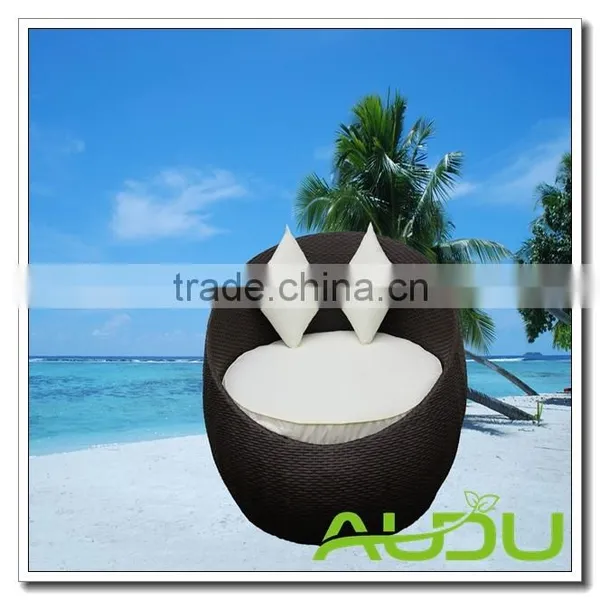 Audu Contemporary Daybed - Black Rattan Outdoor Daybed With Cushions photo-2