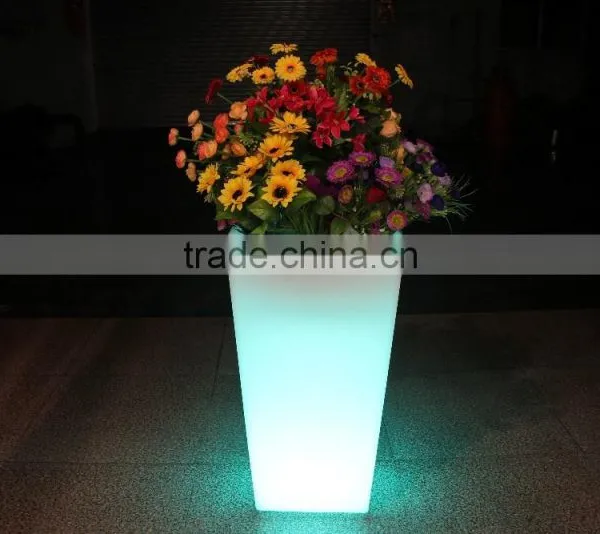 Wholesale Well Polished Beautiful Led Plastic Flower Pot, Garden Flower Vase photo-2