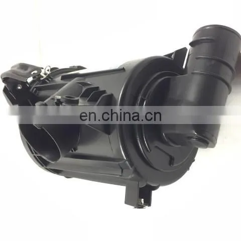Wholesale auto parts  Air Filter Assembly 17700-30180 FOR HIACE
