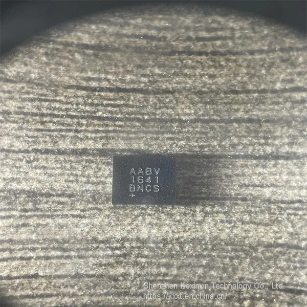 MAX1932ETC+ Analog Devices / Maxim Integrated Power Management Specialized - PMIC Digitally Controlled, 0.5% Accurate, Safest APD Bias Supply photo-2