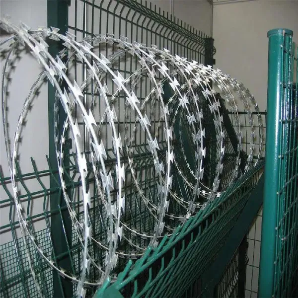 Customizable Galvanized Razor Barbed Wire Concertina Coil Galvanized 2.5MM Fence Roll for Sale photo-4