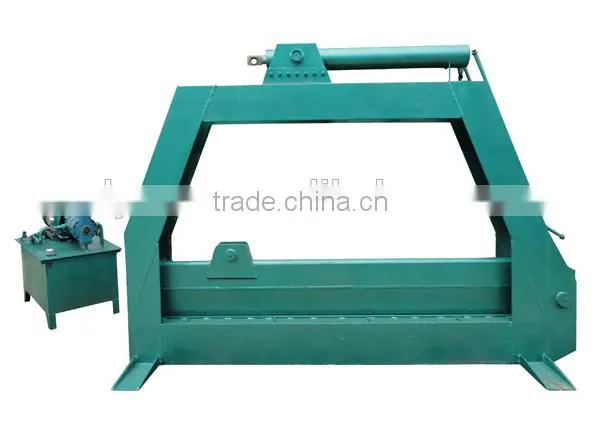 Wood splitting machine
