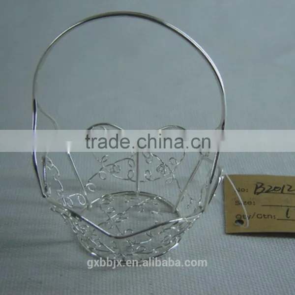 Metal Wire Storage Basket With Handle photo-2