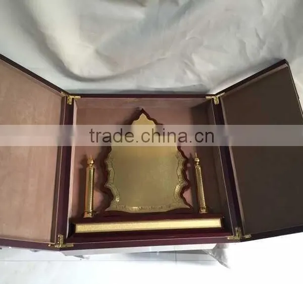 Hot Sale Arabic Award Wooden Plaque photo-2