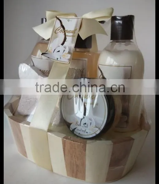 Whitening Moisturizing Skin Care Set Bath Set With Wooden Box photo-4