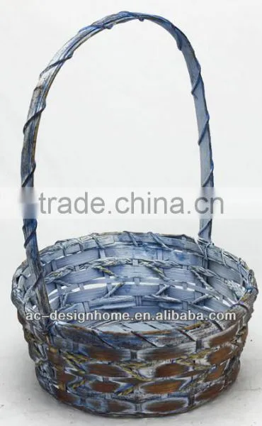 BLUE WASH ROUND BAMBOO CHIP BASKET W/HANDLE