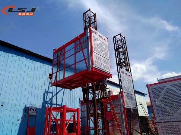 Manufacturer Sale SC200/200 Two Cages 0-33m/Min Construction elevator