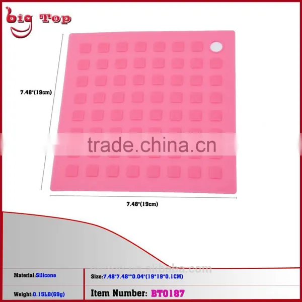BT0187 Wholesale Silicone Square Shapes Heat Resistant Table Mat Silicone Trivet Pot Holder Dotted Table Mat