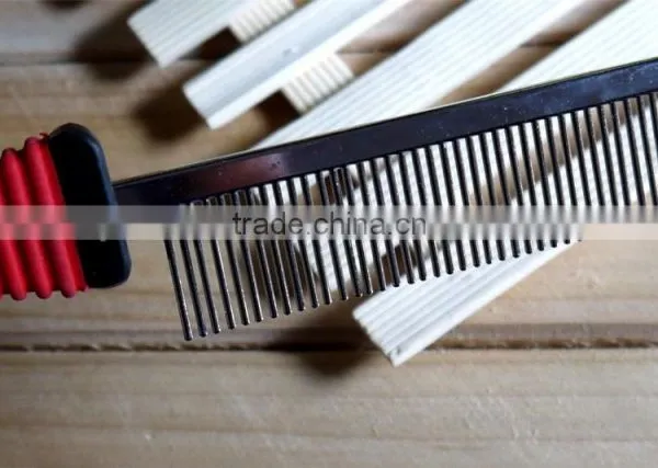 Good Pet Products Pet Dog Cleaning Comb in Factory photo-3