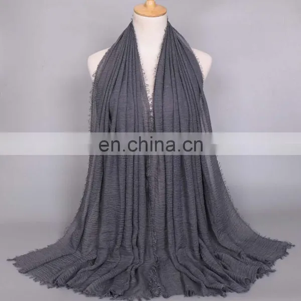 Wholesale Newest Pleated Breathable Solid Color Hijab Scarf Shawl photo-2