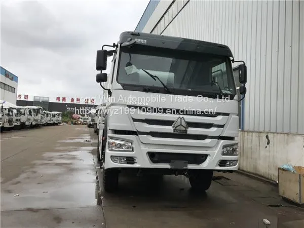 HOWO 15 m³ Concrete Mixer Truck photo-2