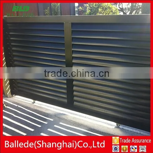 Prefabricated Modern Type Aluminum Cast Fence photo-4