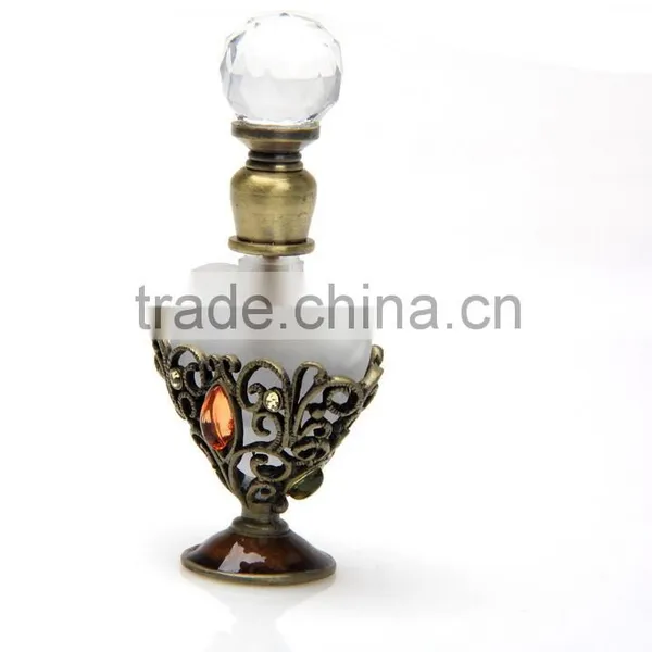 Glass Perfume Bottle With Diamond Metal Roller Ball photo-5