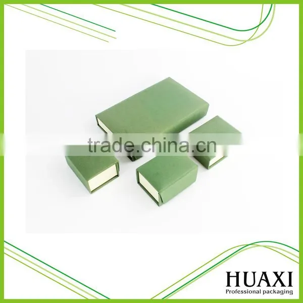 Luxury Foldable Cardboard Fancy Paper Velvet Jewelry Pendant Box photo-2