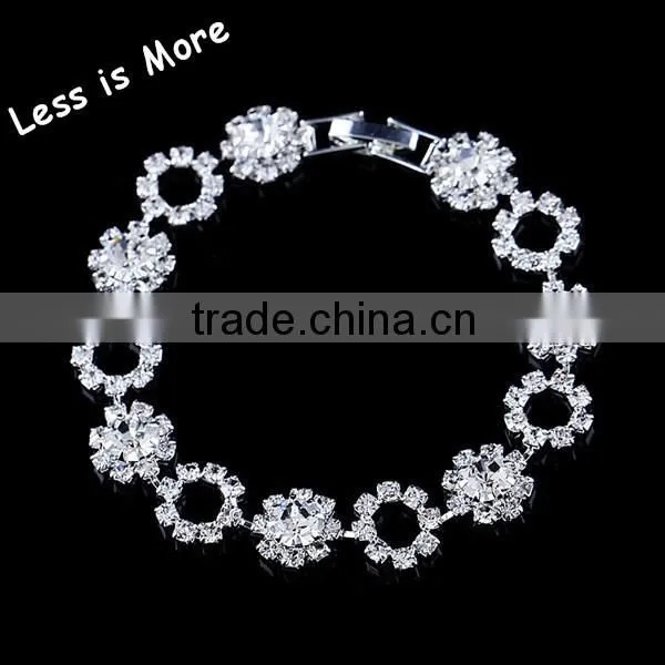 Fashion Jewelry Bracelet With White CZ Crystal Lady Bracelet