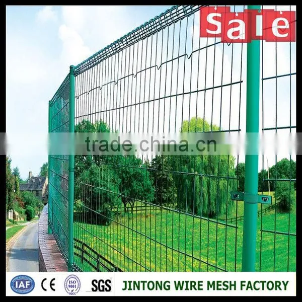 Factory Sale PVC Coated Euro Welded Fence for Railway photo-5