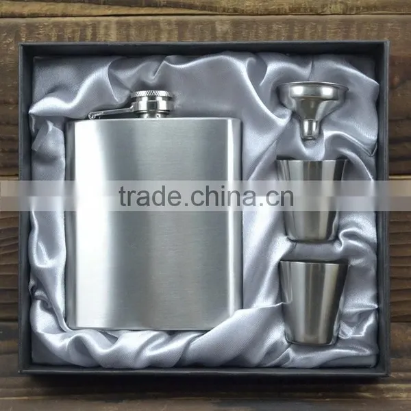 Novelty Hip Flasks/ Jameson Hip Flask Set/ Hip Flasks for Men photo-2
