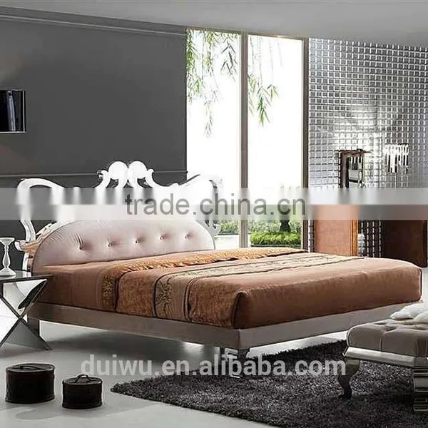 Italian Bedroom Furniture Latest Designs Hotel Metal Bed Frame photo-2