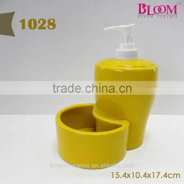 Santa Claus Shampoo Bottle Design With Pump Cap photo-3
