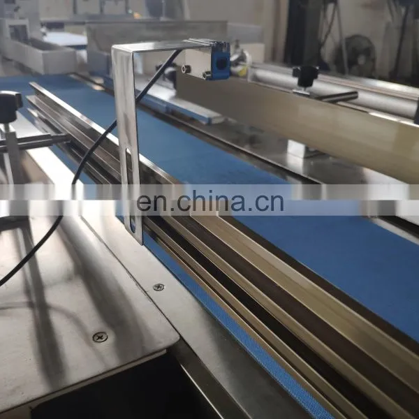 Multi Soft Tissue Napkin Paper Middle Packing Machine Price photo-5