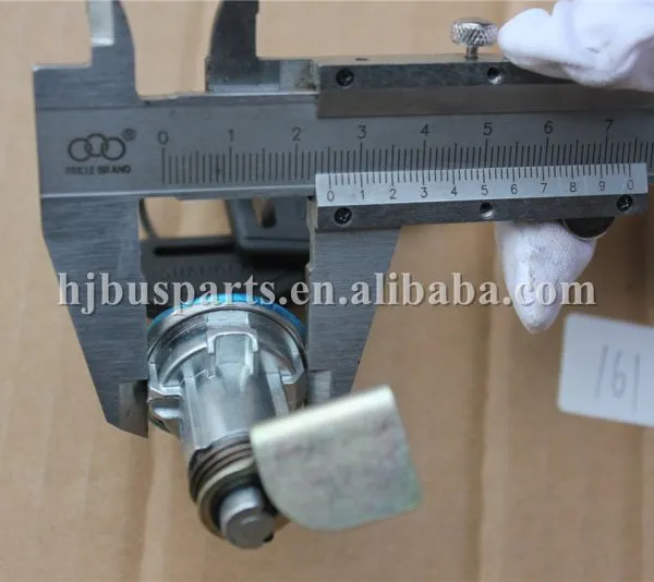 High Quality Universal Bus HJDL 161 Bus Parts Door Lock Cylinder Set photo-4