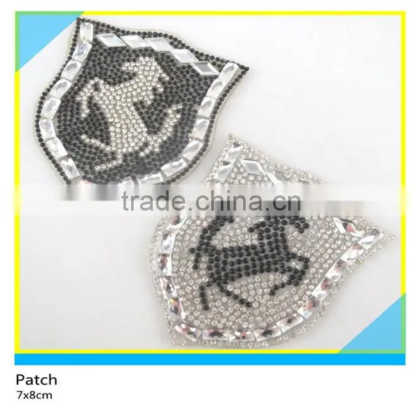 Iron on Glass Stone Applique Hotfix Red "M" Word Rhienstone Patch 5.5x6cm photo-4