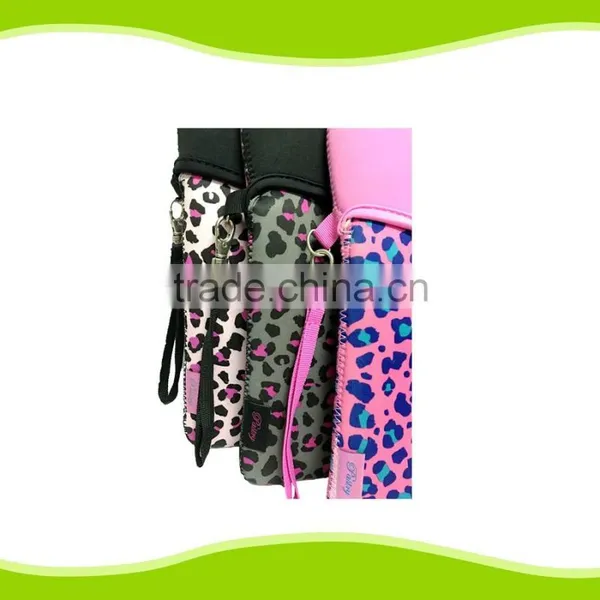 Magnetic Waterproof Neoprene Tablet Bag With Hand Strap photo-2