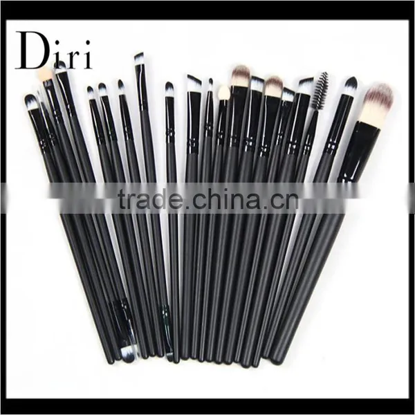 A Set of Multi-functional Beauty Equipment Brush photo-5