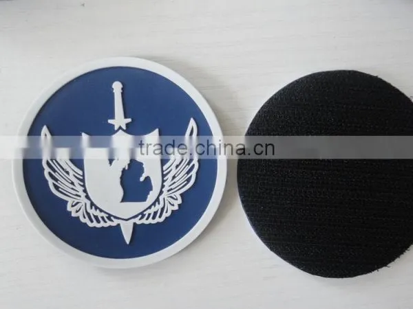 China Excellent Clothing Badge Woven Fabric Patch photo-6