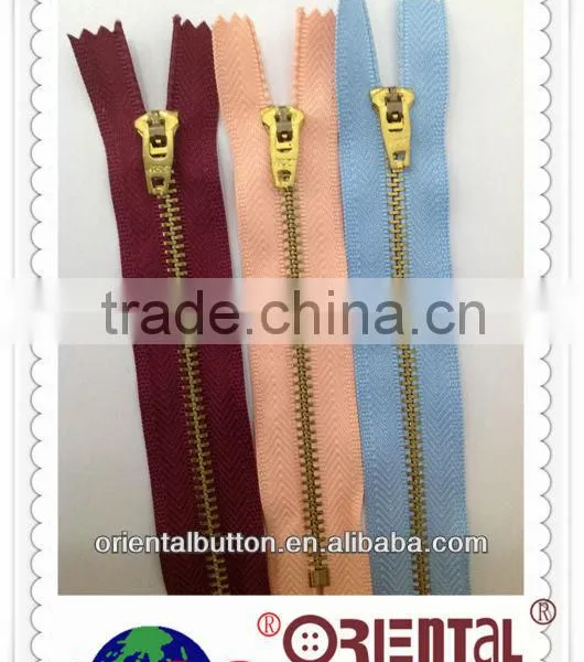 4# Close-end YG Slider Metal Teeth KCC Eco-friendly Zipper photo-2