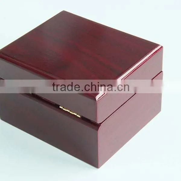 Luxury High Lacquer Watch Box Wooden With Pillow photo-3