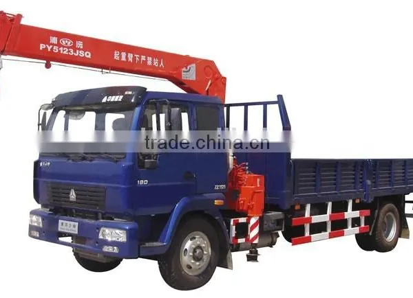 HOWO Sinotruk New 10 Wheels Truck 8T Mounted Crane photo-5