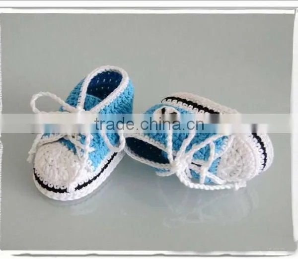 Hand Crochet Baby Shoes With Latchet Fashion Toddlers Infant Winter Knitted Shoes photo-2