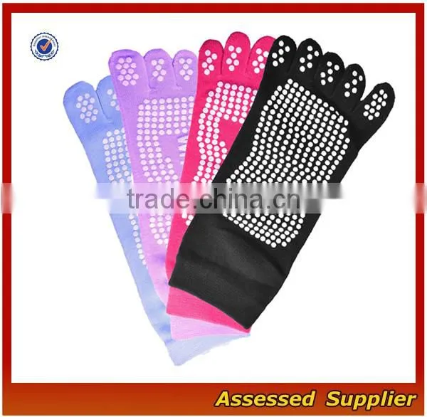 WH-131 Hot Sale Cotton Barre Cozy Sports Yoga Sock, Custom Made Logo Indoor Women Sport Pilates Socks photo-2