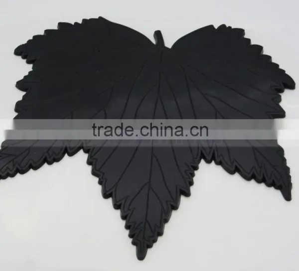 Wholesale Maple Leaf Magic Sticky Pad Anti-Slip Anti-shake Car Pad for Cell Phone 6 photo-5