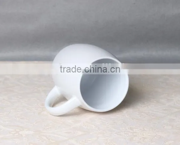 China Manufucture Unique Ceramic Beer White Mug Wholesale photo-3