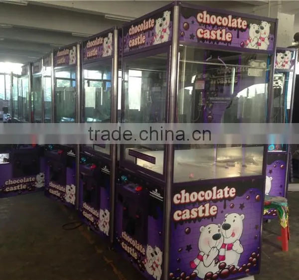 Coin Operated Chocolate Crane Machine 2015new Model Crane Claw Machine for Sale Upright Arcade Game Machine photo-6