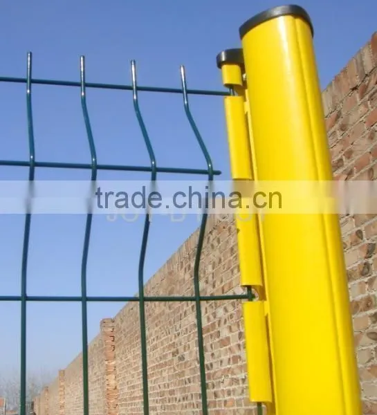 Hot Sale Colorful Powder Coating Welded Wire Mesh Fencing With Curves photo-6