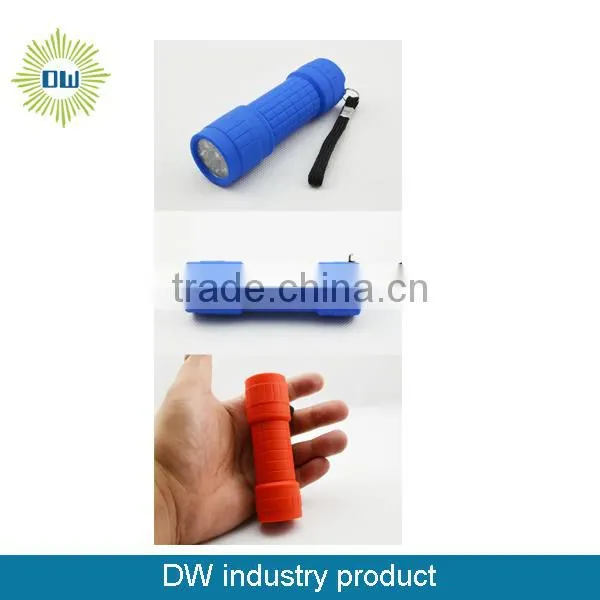 9LED Plastic Led Round Flashlight photo-3