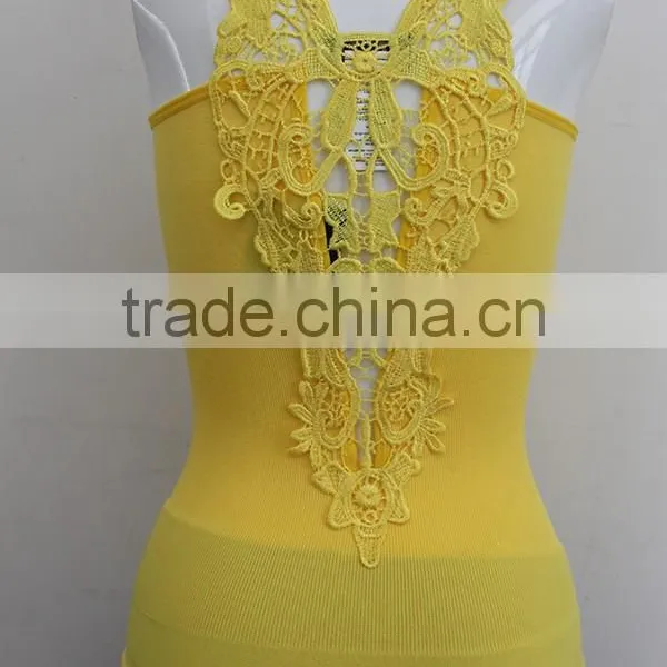 Seamless Ladies Tank Top With Embroidery Butterfly in Back photo-3