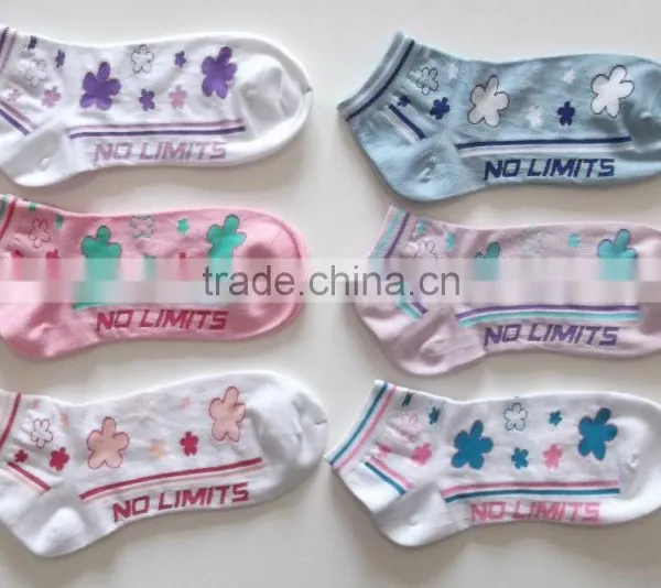 Latest Women Colorful Socks With Custom Logo Stocks photo-2