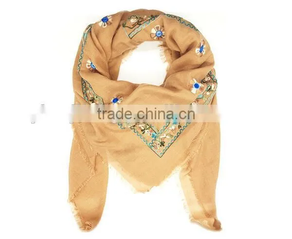 Hot Sale Square Headscarf Pure Cotton Embroidery Shawl Scarf Muslim Hijab Scarf for Women photo-6